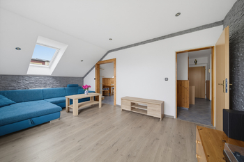 Prodej bytu 2+1 v osobním vlastnictví 69 m², Nová Role