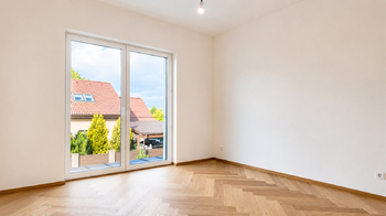 Pronájem domu 194 m², Babice