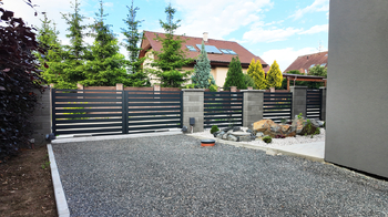 Pronájem domu 194 m², Babice