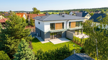 Pronájem domu 194 m², Babice