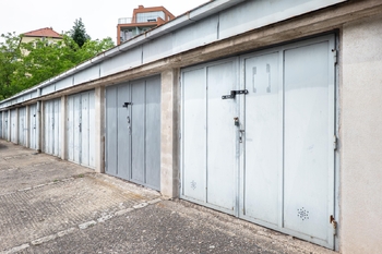 Prodej garáže 18 m², Praha 9 - Vysočany