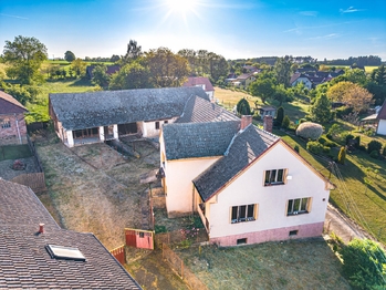 Prodej chaty / chalupy 390 m², Bernartice