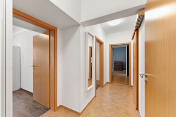 Prodej bytu 3+kk v osobním vlastnictví 79 m², Praha 9 - Kyje