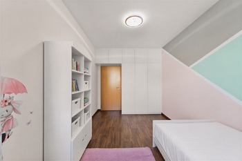 Prodej bytu 3+kk v osobním vlastnictví 79 m², Praha 9 - Kyje