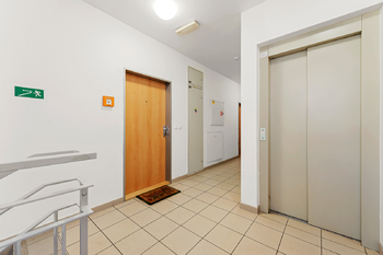 Prodej bytu 3+kk v osobním vlastnictví 79 m², Praha 9 - Kyje