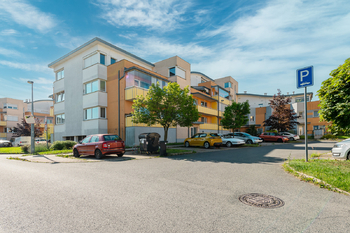 Prodej bytu 3+kk v osobním vlastnictví 79 m², Praha 9 - Kyje
