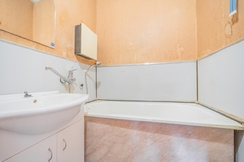 Koupelna - Prodej bytu 3+1 v osobním vlastnictví 70 m², Kladno