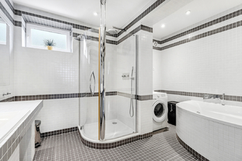 Prodej bytu 4+1 v osobním vlastnictví 115 m², Praha 8 - Libeň