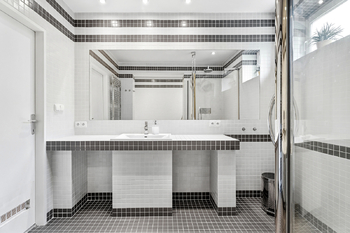 Prodej bytu 4+1 v osobním vlastnictví 115 m², Praha 8 - Libeň