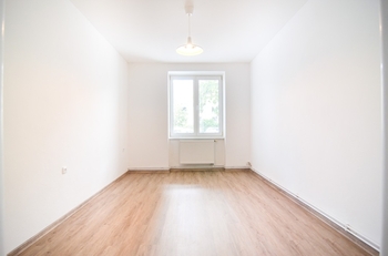 Ložnice - Prodej bytu 3+1 v osobním vlastnictví 114 m², Břeclav