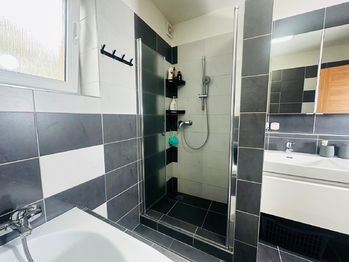 Pronájem bytu 3+kk v osobním vlastnictví 98 m², Přezletice