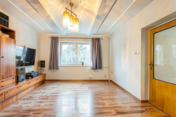 Prodej domu 250 m², Královice
