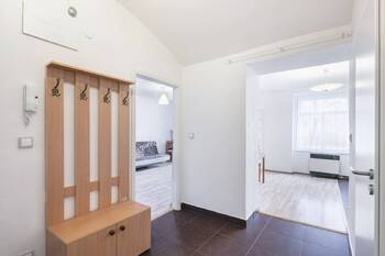 Pronájem bytu 1+1 v osobním vlastnictví 44 m², Praha 8 - Libeň