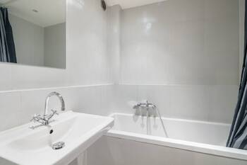 Pronájem bytu 1+1 v osobním vlastnictví 44 m², Praha 8 - Libeň