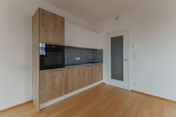 Pronájem bytu 1+kk v osobním vlastnictví 35 m², Praha 9 - Hrdlořezy