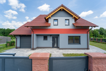 Prodej domu 180 m², Všechlapy