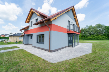 Prodej domu 180 m², Všechlapy