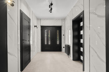 vstupní chodba - Prodej domu 253 m², Doksy
