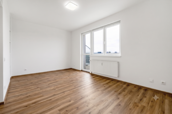 pokoj č.1 - Pronájem bytu 2+1 v osobním vlastnictví 50 m², Praha 10 - Strašnice