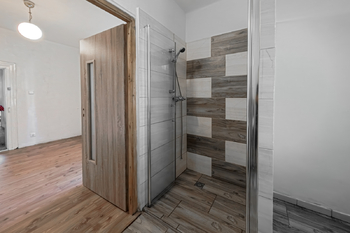 Prodej domu 500 m², Chřibská