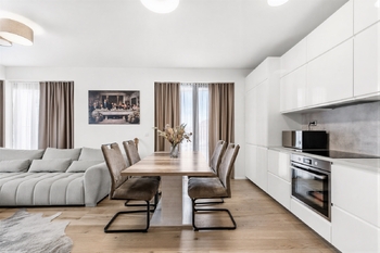 Pronájem bytu 2+kk v osobním vlastnictví 58 m², Praha 10 - Strašnice