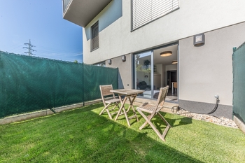 Prodej bytu 1+kk v osobním vlastnictví 31 m², Praha 9 - Hloubětín