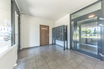 Prodej bytu 1+kk v osobním vlastnictví 31 m², Praha 9 - Hloubětín