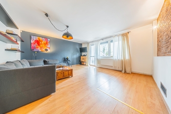 obývací pokoj - Prodej domu 190 m², Braškov
