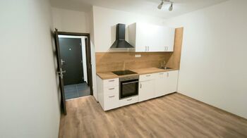 Obývací pokoj s kuchyní - Pronájem bytu 2+kk v osobním vlastnictví 42 m², Brandýs nad Labem-Stará Boleslav