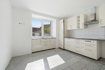 Kuchyně byt č. 1 - Prodej domu 250 m², Kasejovice