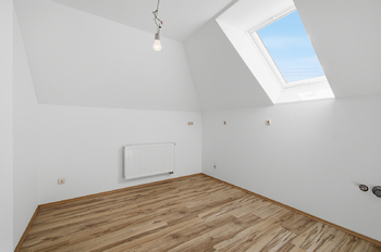 Kuchyně byt č. 4, patro - Prodej domu 250 m², Kasejovice