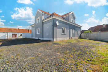 Pohled na dům - Prodej domu 250 m², Kasejovice