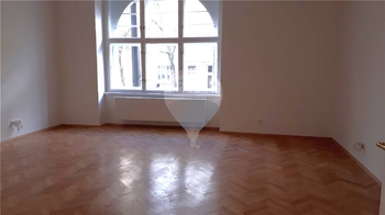 Pronájem bytu 2+1 v osobním vlastnictví 65 m², Praha 3 - Vinohrady