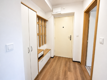 Prodej bytu 2+1 v osobním vlastnictví 49 m², Slaný