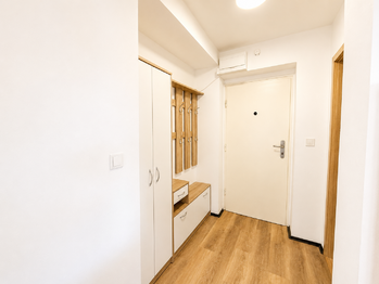 Prodej bytu 2+1 v osobním vlastnictví 49 m², Slaný