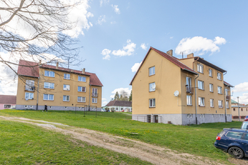 Prodej nájemního (činžovního) domu 576 m², Staré Město pod Landštejnem