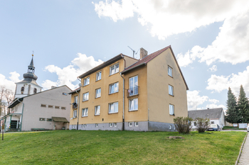 Prodej nájemního (činžovního) domu 576 m², Staré Město pod Landštejnem