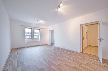 Pronájem bytu 1+1 v družstevním vlastnictví 45 m², Aš
