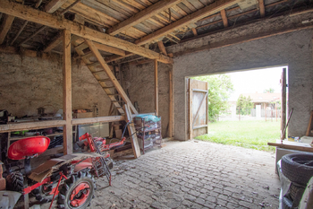 Prodej zemědělského objektu 104 m², Hoštka