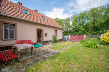 Prodej domu 106 m², Hoštka