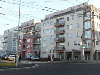 budova - Pronájem bytu 2+kk v osobním vlastnictví 64 m², Pardubice