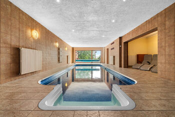 Prodej domu 570 m², Zruč-Senec