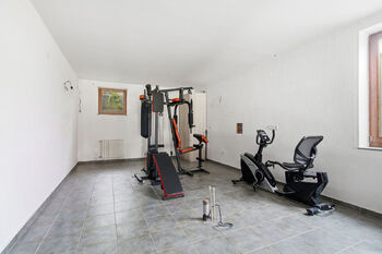 Prodej domu 570 m², Zruč-Senec
