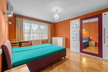 Prodej domu 570 m², Zruč-Senec