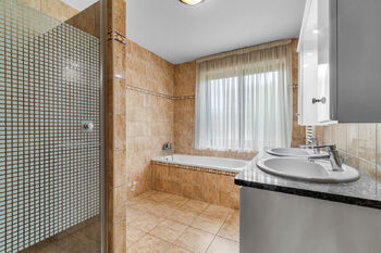 Prodej domu 570 m², Zruč-Senec