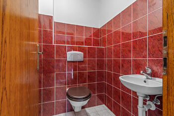 Prodej domu 570 m², Zruč-Senec