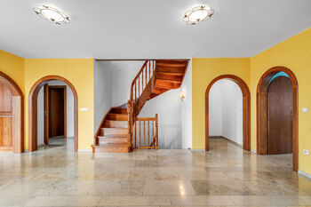 Prodej domu 570 m², Zruč-Senec