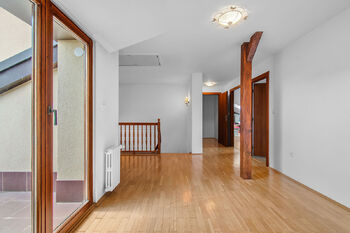Prodej domu 570 m², Zruč-Senec