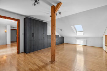 Prodej domu 570 m², Zruč-Senec