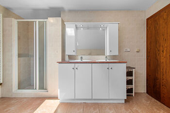 Prodej domu 570 m², Zruč-Senec